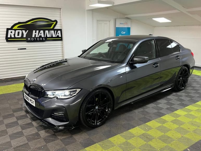 BMW 3 SERIES