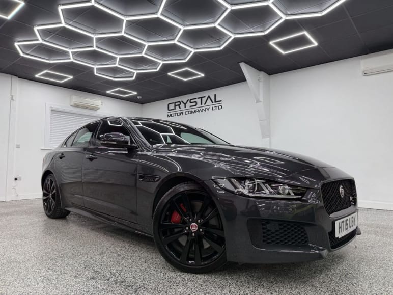 JAGUAR XE