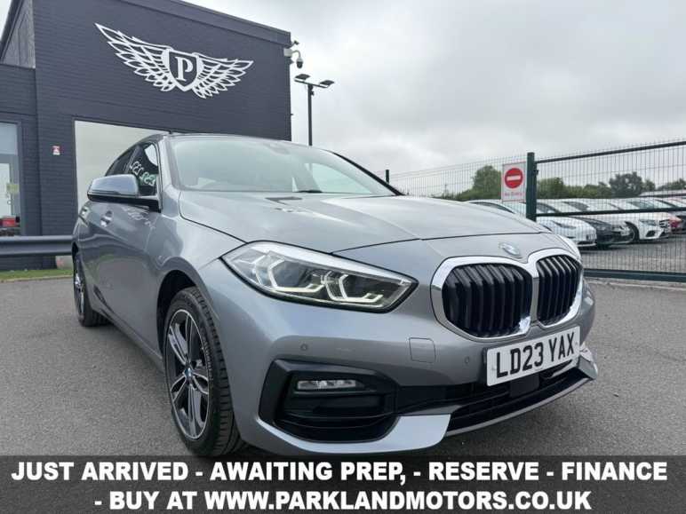 BMW 1 SERIES