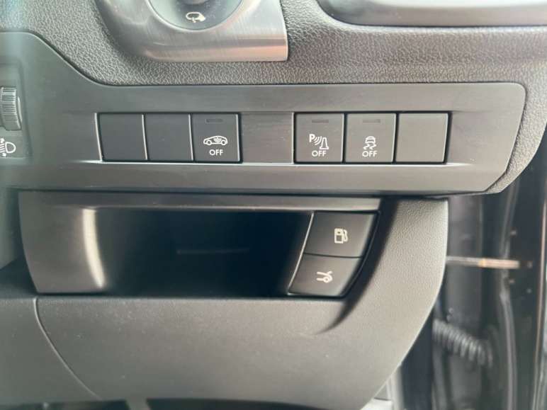 2.0 HDi DStyle Hatchback 5dr Diesel EAT6 Euro 5 (1