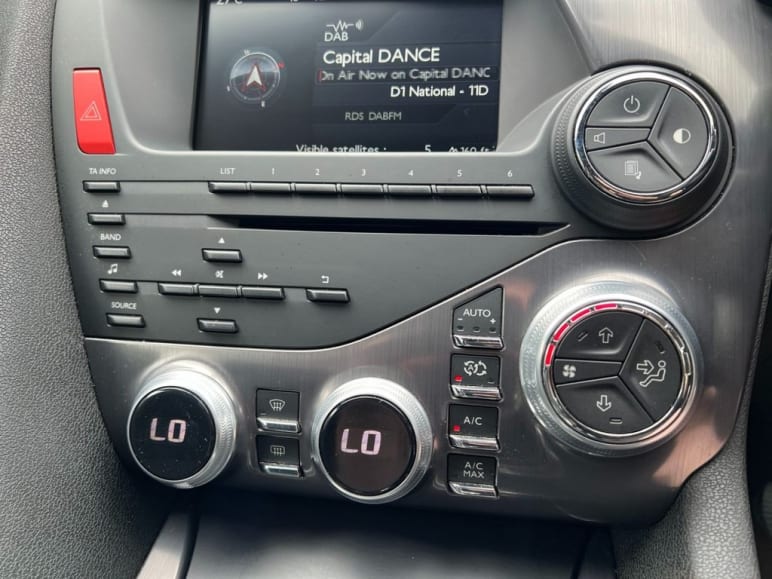 2.0 HDi DStyle Hatchback 5dr Diesel EAT6 Euro 5 (1
