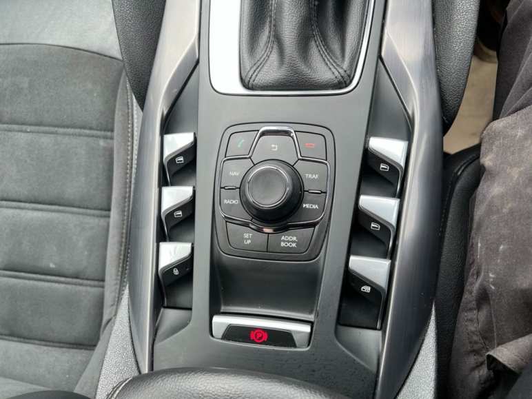 2.0 HDi DStyle Hatchback 5dr Diesel EAT6 Euro 5 (1