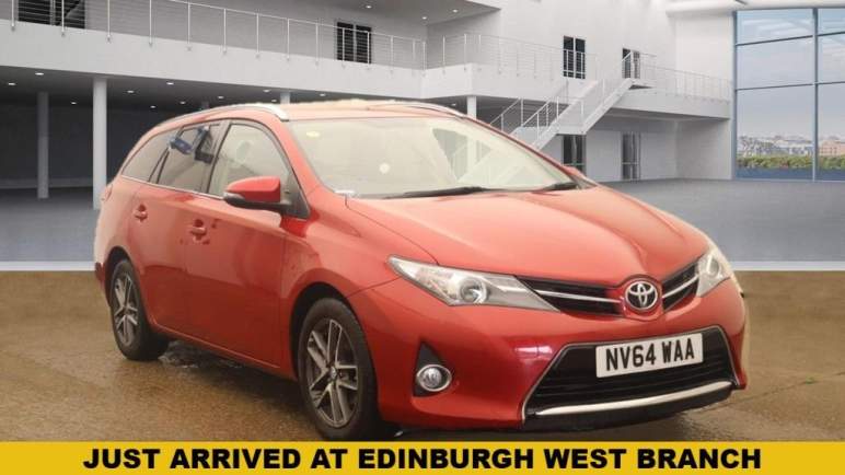 TOYOTA AURIS