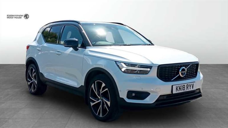 VOLVO XC40