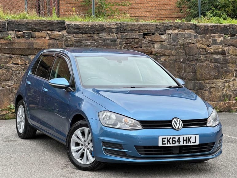 VOLKSWAGEN GOLF