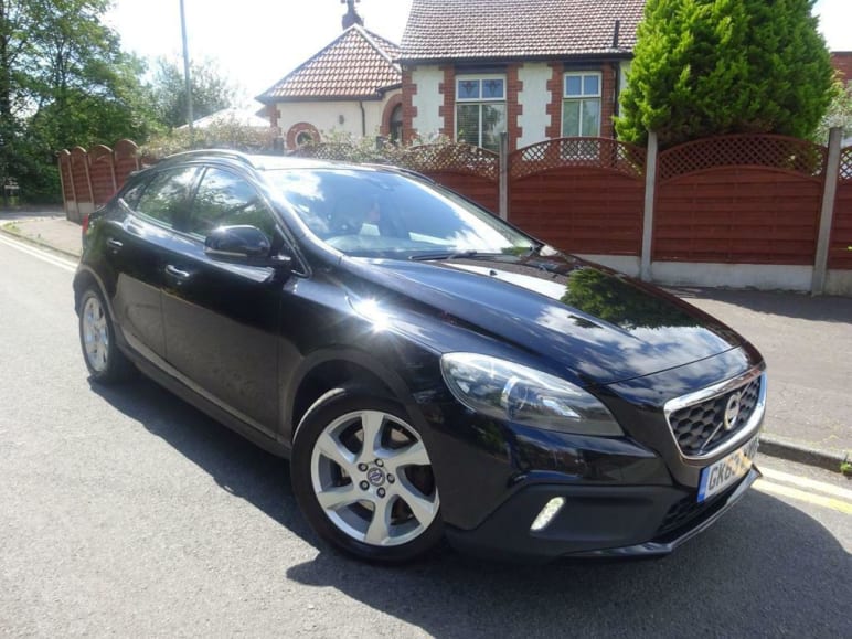 VOLVO V40