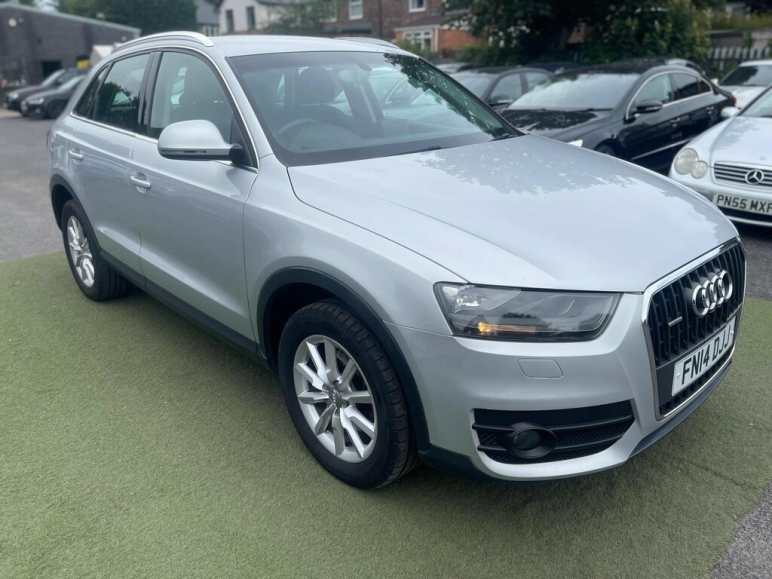 AUDI Q3