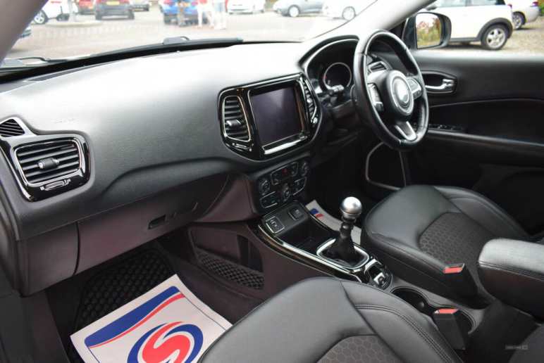 JEEP COMPASS