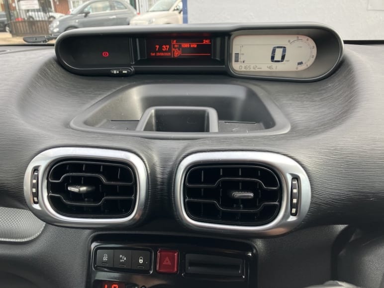 1.6 BlueHDi Platinum Low Mileage