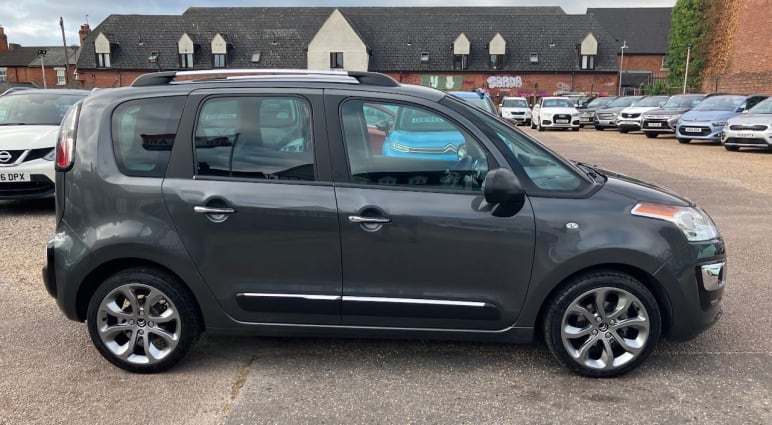 1.6 BlueHDi Platinum Low Mileage