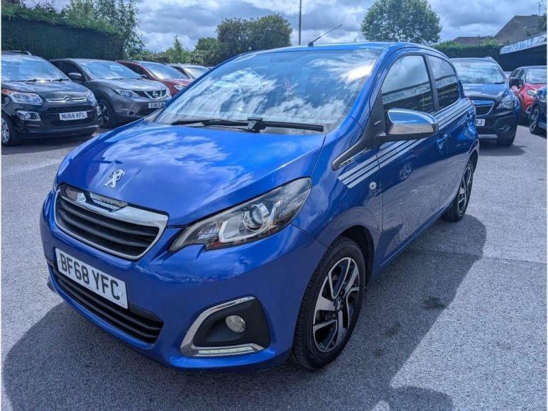 PEUGEOT 108