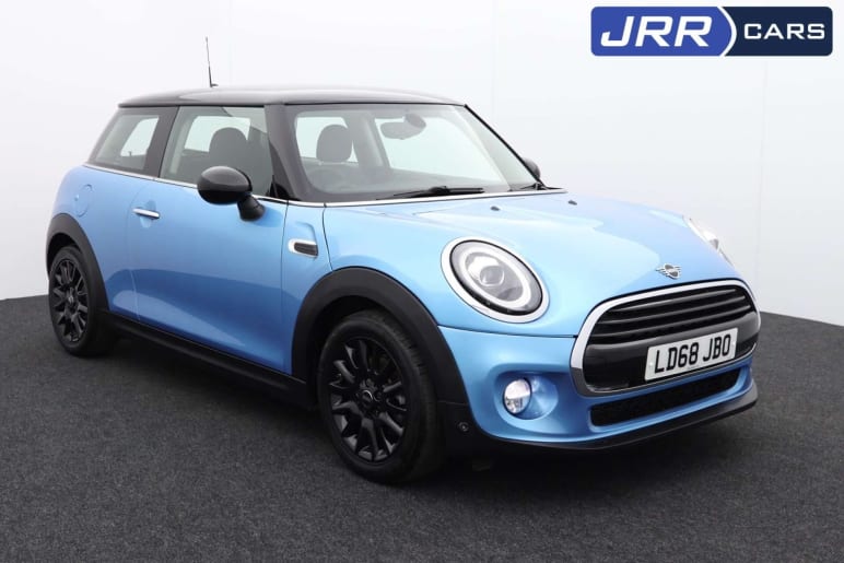 MINI HATCHBACK