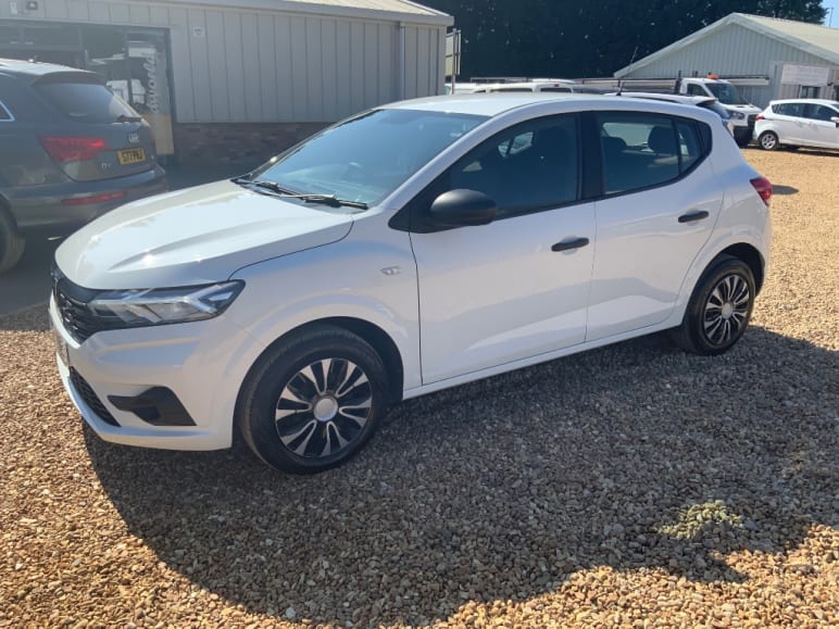 DACIA SANDERO