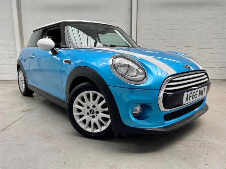 MINI HATCHBACK