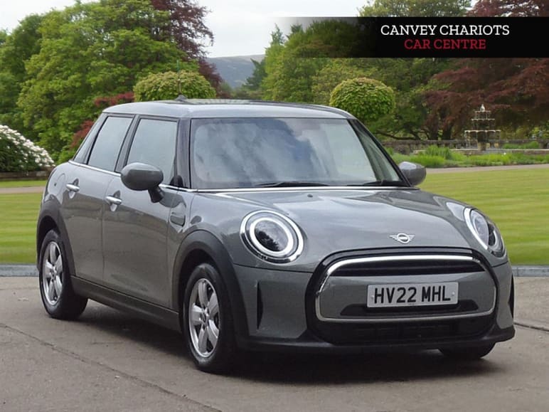 MINI HATCHBACK
