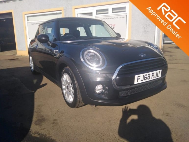 MINI HATCHBACK
