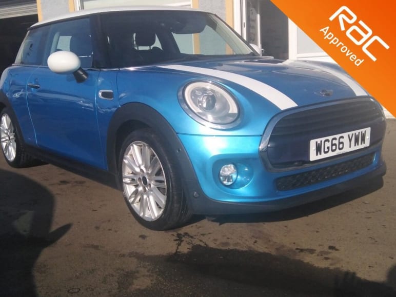 MINI HATCHBACK