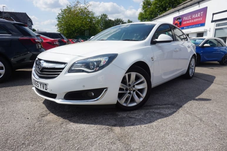 VAUXHALL INSIGNIA