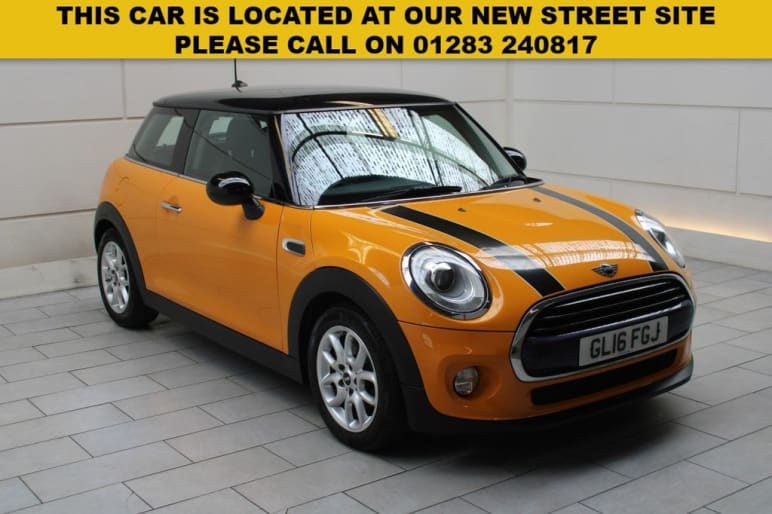 MINI HATCHBACK