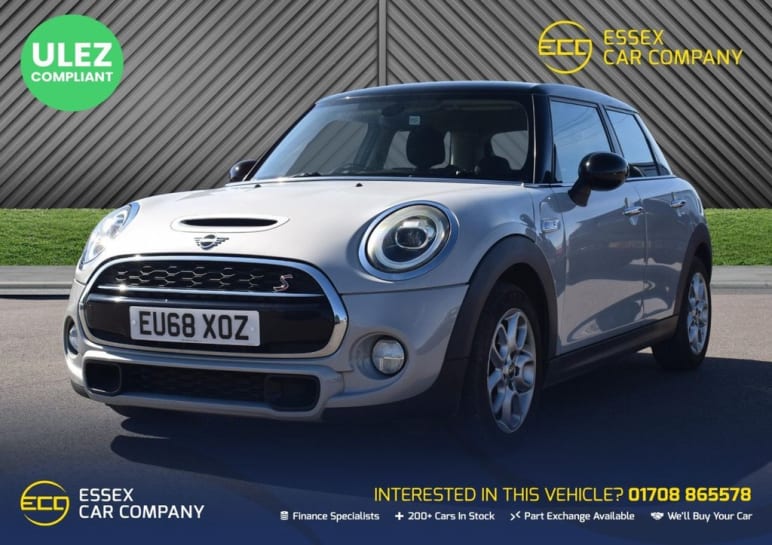 MINI HATCHBACK