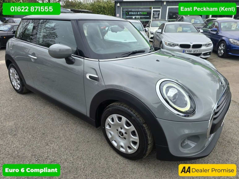 MINI HATCHBACK