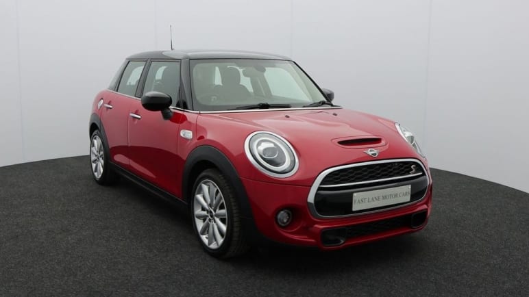 MINI HATCHBACK