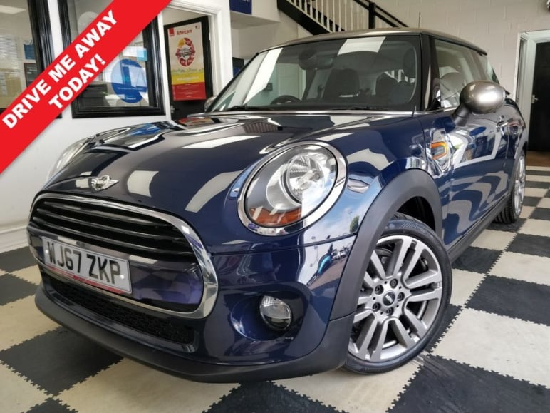 MINI HATCHBACK