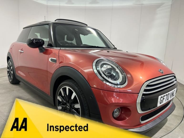 MINI HATCHBACK