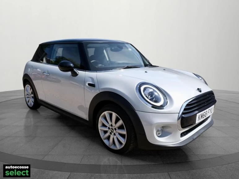 MINI HATCHBACK