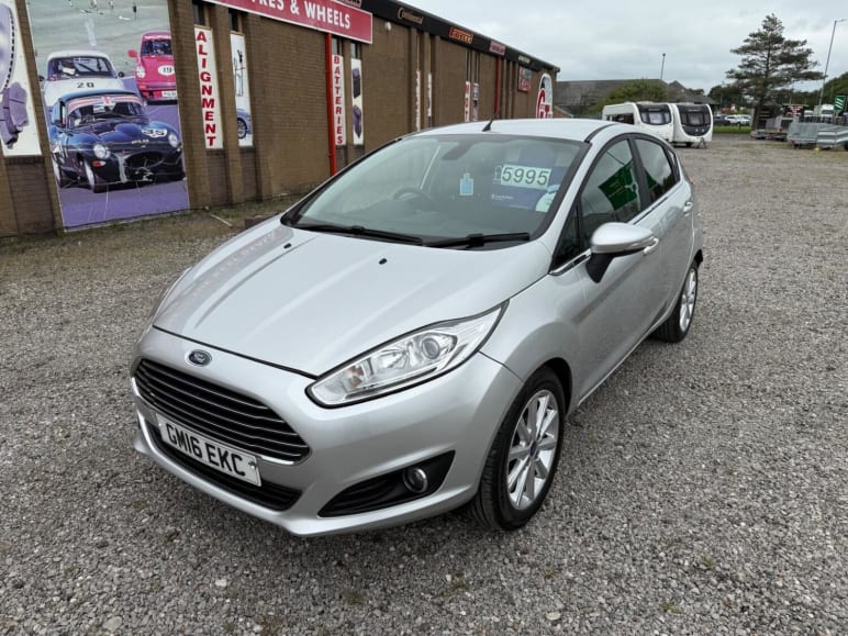 FORD FIESTA