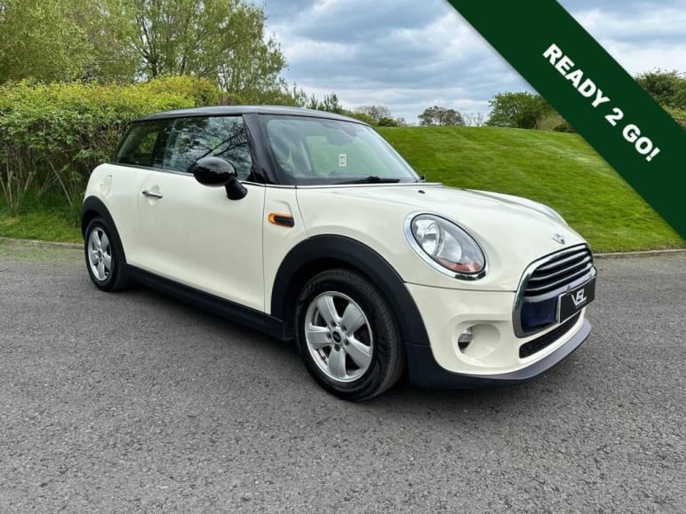 MINI HATCHBACK