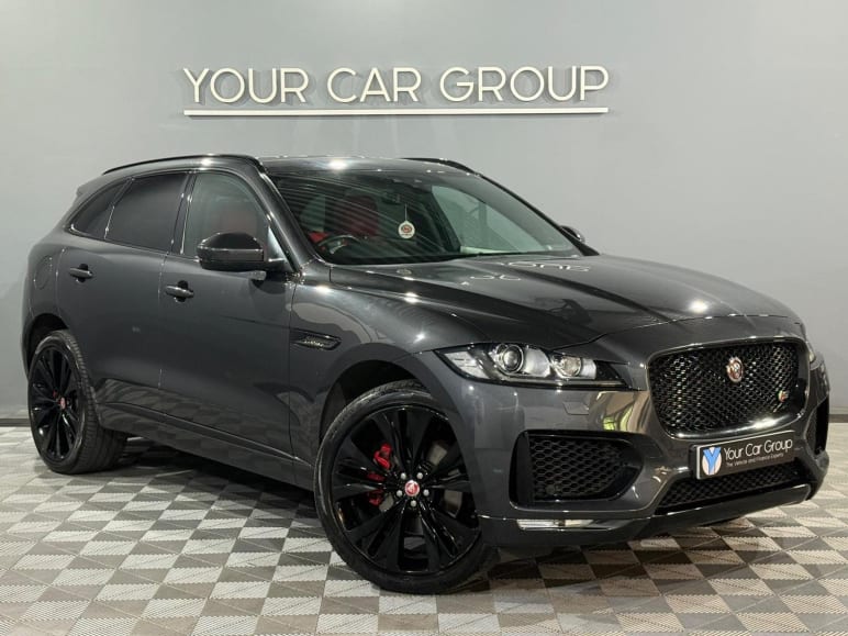 JAGUAR F-PACE