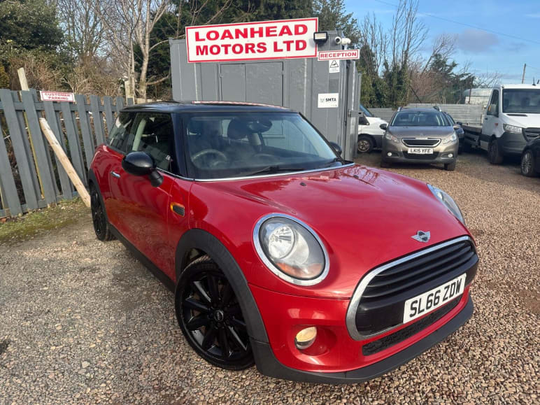 MINI HATCHBACK