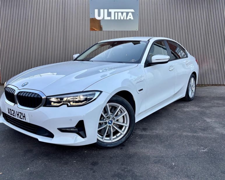 BMW 3 SERIES