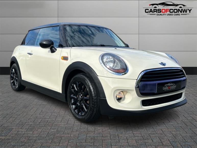 MINI HATCHBACK