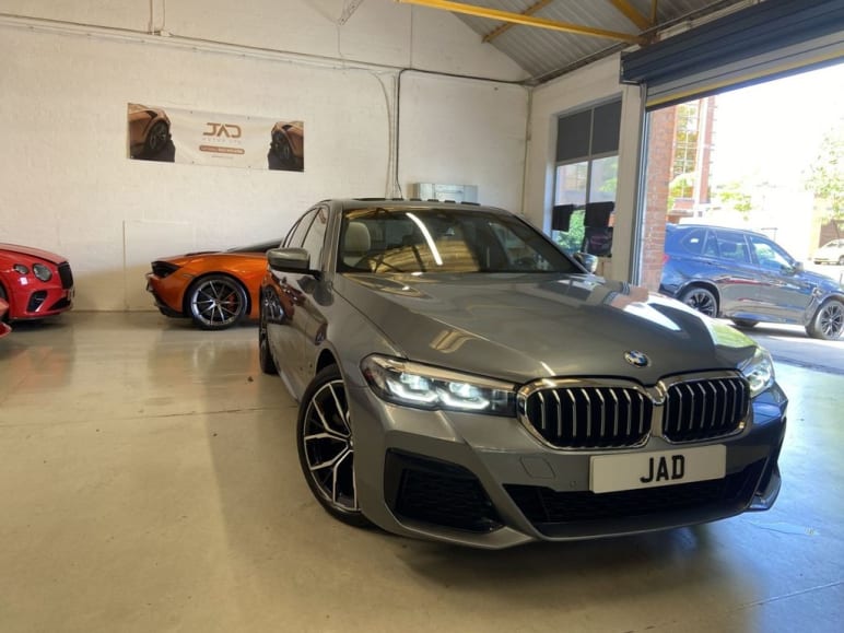 BMW 5 SERIES