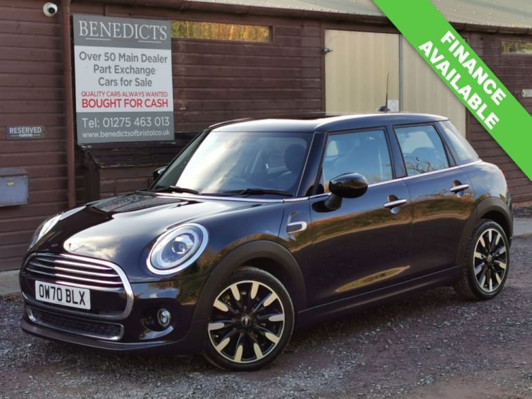 MINI HATCHBACK