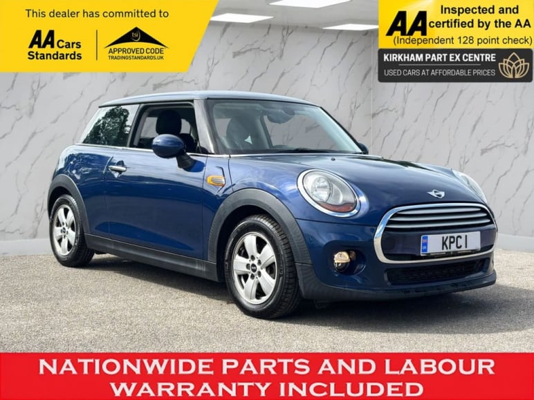 MINI HATCHBACK
