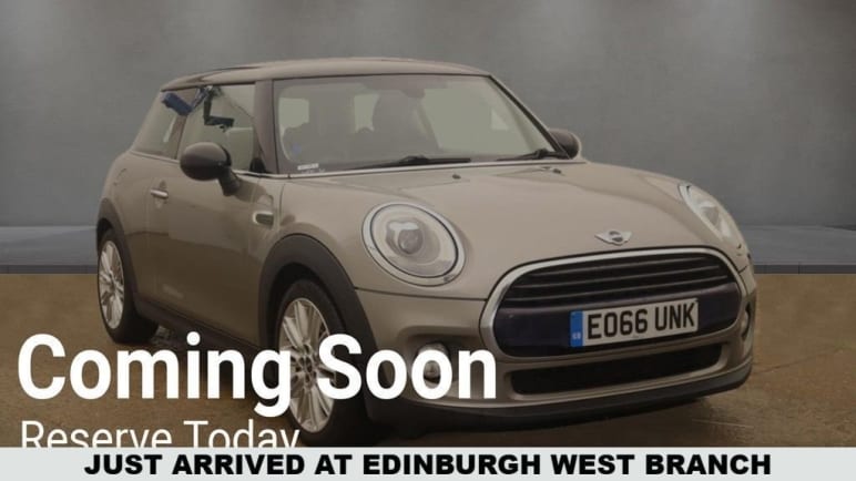 MINI HATCHBACK