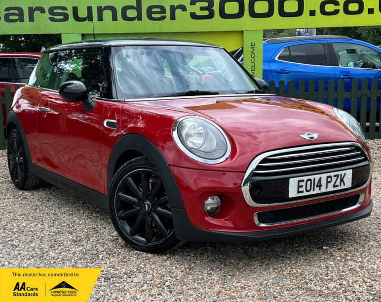 MINI HATCHBACK