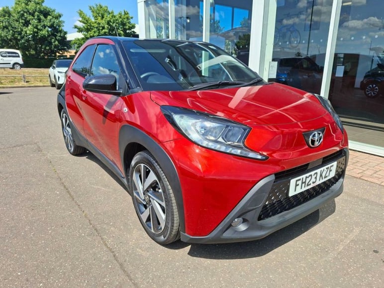 TOYOTA AYGO X