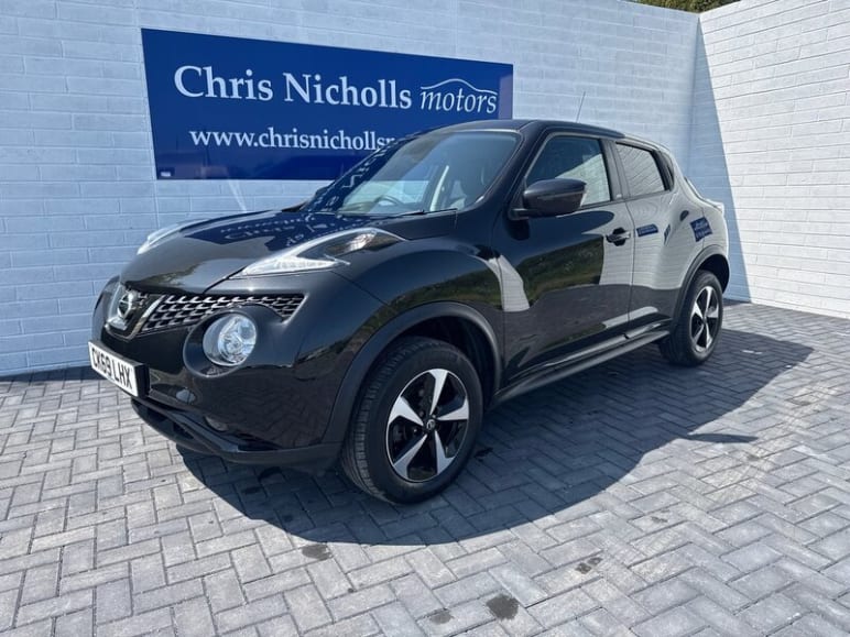 NISSAN JUKE