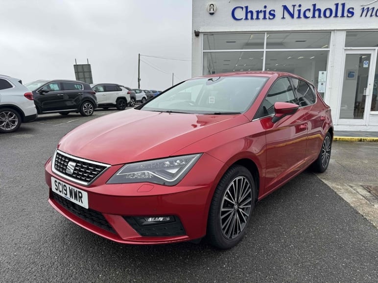 SEAT LEON