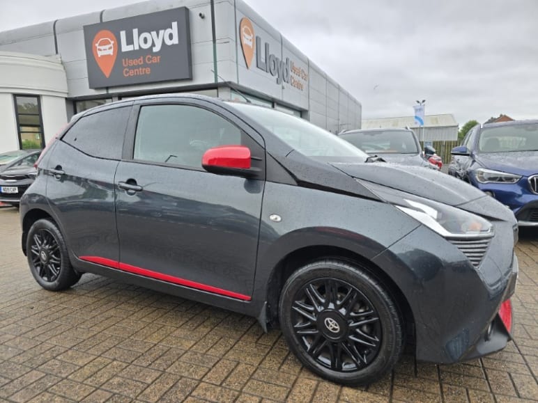 TOYOTA AYGO