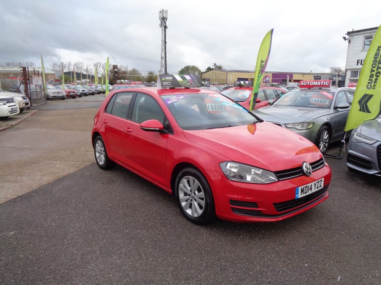 VOLKSWAGEN GOLF