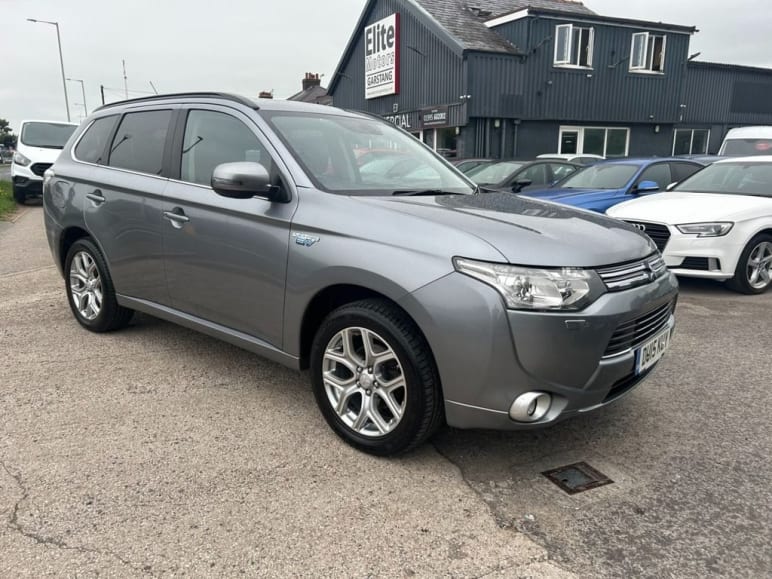 MITSUBISHI OUTLANDER