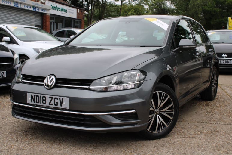 VOLKSWAGEN GOLF