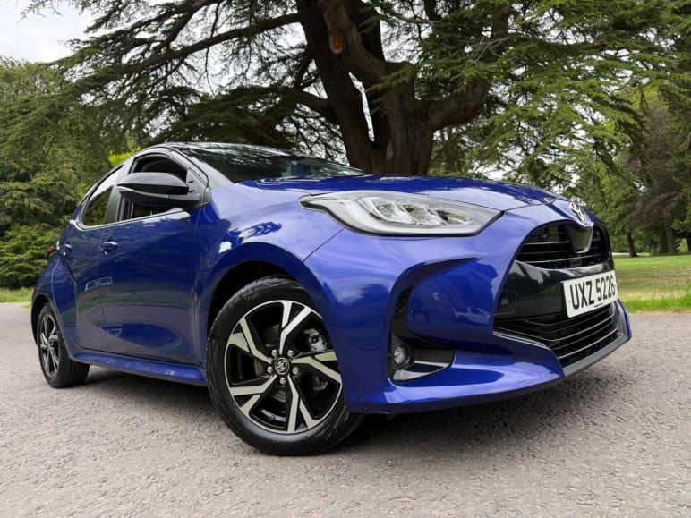 TOYOTA YARIS