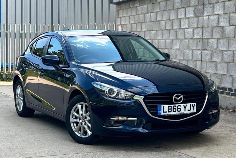 MAZDA 3
