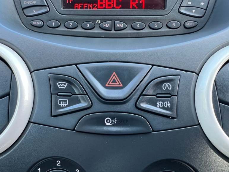 1.2 Zetec Black Edition Hatchback 3dr Petrol Manua